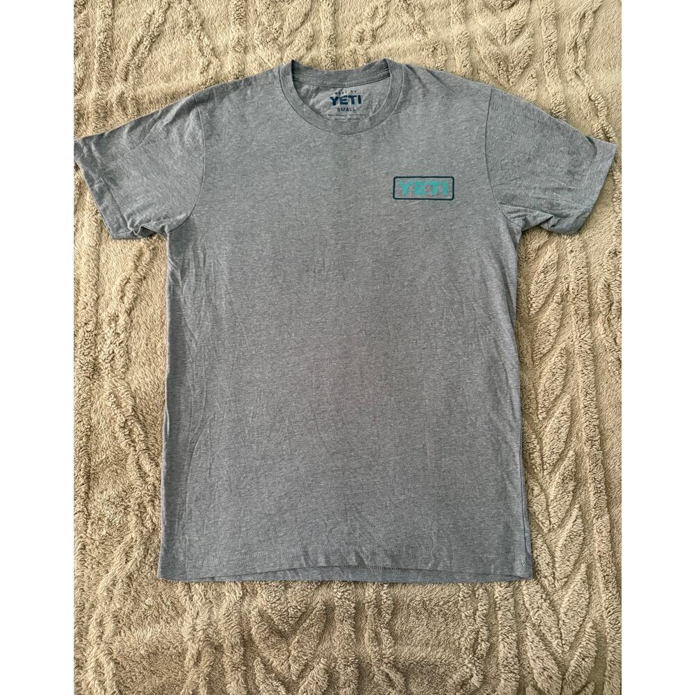 YETI Gray Coastal Fishing Graphic Tee Marlin Cooler Shirt Small